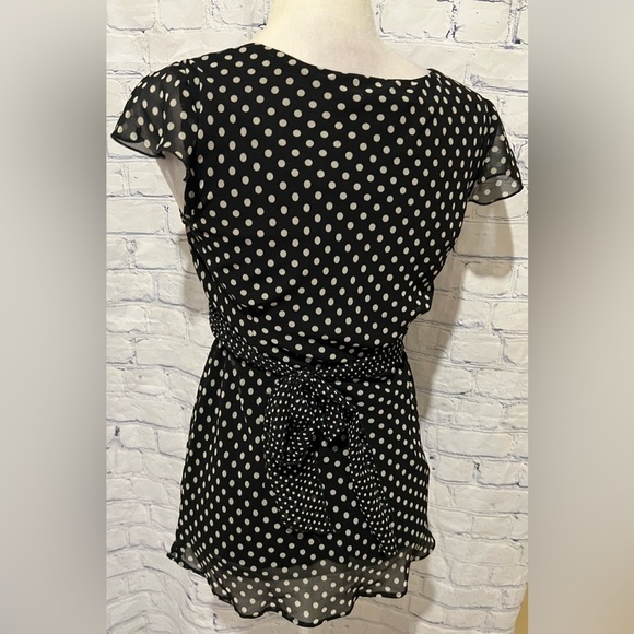 Motherhood Maternity flutter sleeve blouse/tunic, size Small, flowy, lined - Picture 3 of 4